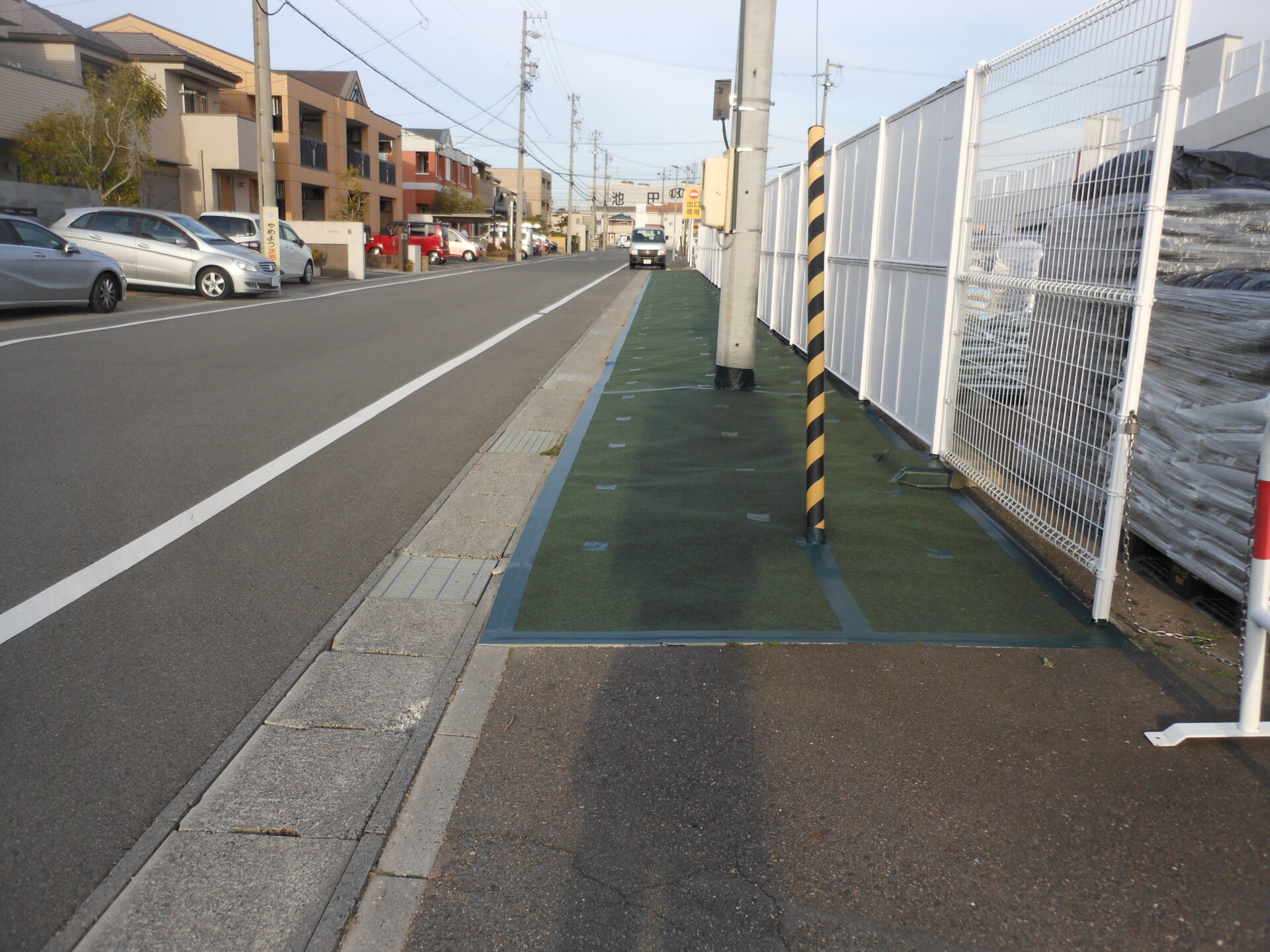 愛知県稲沢市植樹帯の雑草管理施工｜防草シートで景観維持