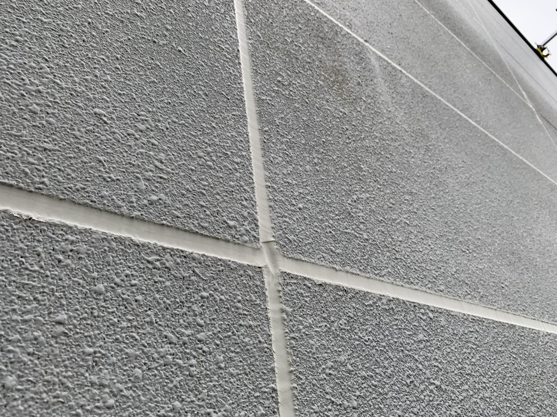 外壁のシーリング破断・剥離・欠落補修工事