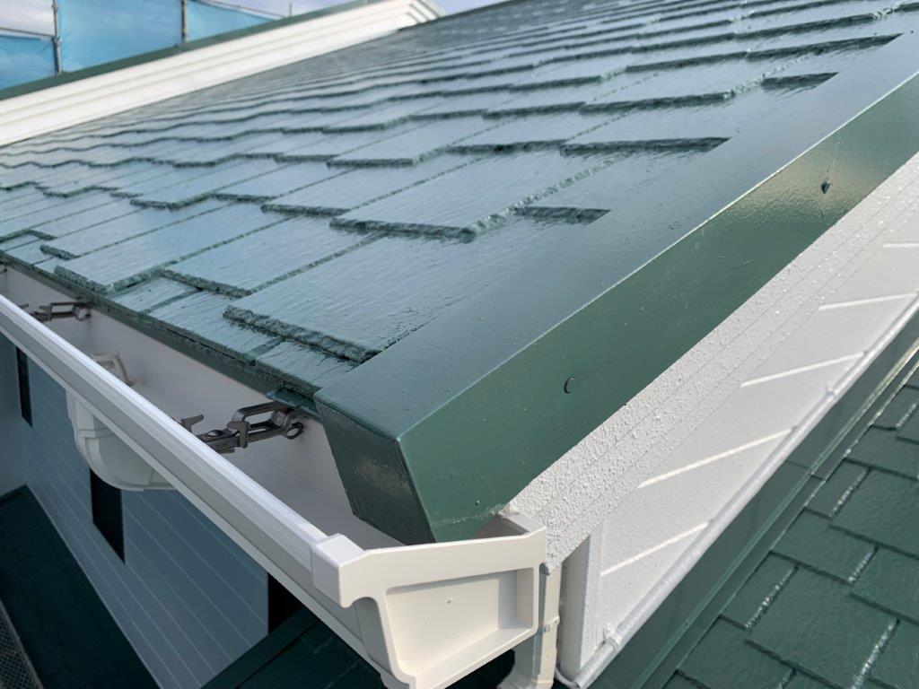 スレート屋根塗装で外観一新と防水性を確保