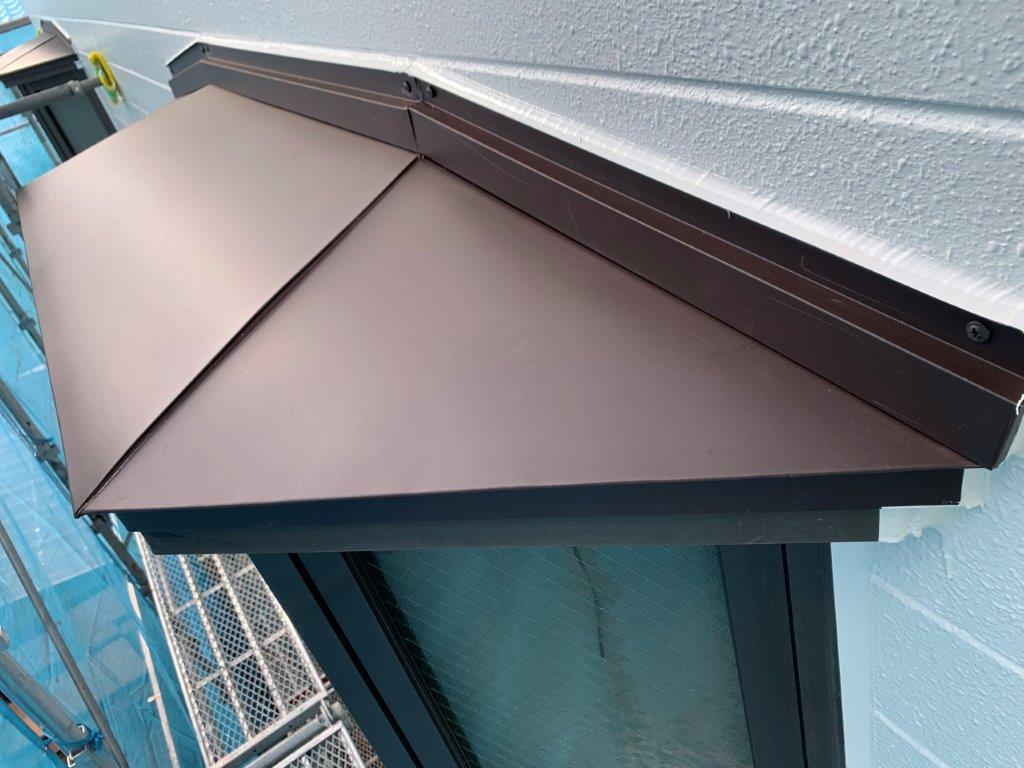 劣化したトタン屋根を再生した塗装工事施工事例